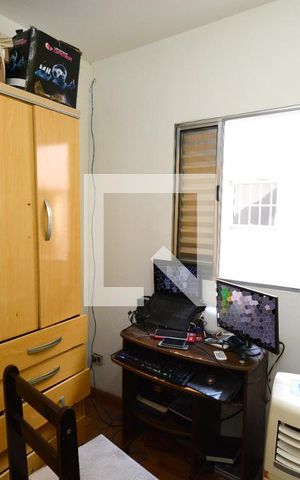 Casa à venda com 300m², 5 quartos e 2 vagasQuarto 3