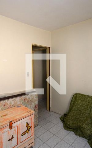 Casa à venda com 300m², 5 quartos e 2 vagasQuarto 1 - Casa 2