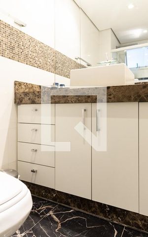 Apartamento para alugar com 240m², 3 quartos e 4 vagas Apartamento para alugar com 240m², 3 quartos e 4 vagasBanheiro do Quarto 2 - Suite