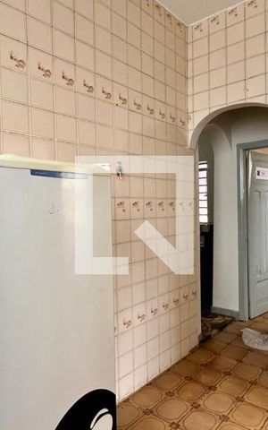 Casa à venda com 350m², 4 quartos e 4 vagas Casa à venda com 350m², 4 quartos e 4 vagascozinha