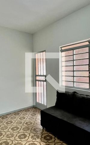 Casa à venda com 350m², 4 quartos e 4 vagas Casa à venda com 350m², 4 quartos e 4 vagassala
