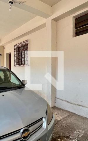 Casa à venda com 350m², 4 quartos e 4 vagas Casa à venda com 350m², 4 quartos e 4 vagasGaragem