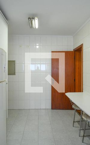 Apartamento à venda com 145m², 3 quartos e 2 vagas Apartamento à venda com 145m², 3 quartos e 2 vagasCozinha