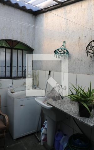 Casa à venda com 104m², 2 quartos e 2 vagasÁrea de Serviço