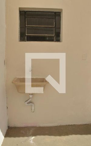 Casa à venda com 130m², 3 quartos e 1 vagaÁrea de Serviço