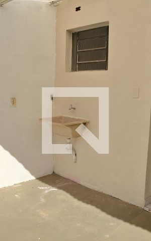 Casa à venda com 130m², 3 quartos e 1 vagaÁrea de Serviço
