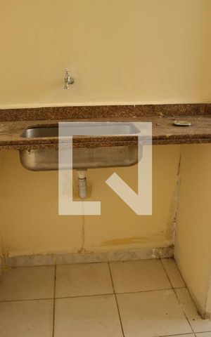 Casa à venda com 130m², 3 quartos e 1 vagaÁrea de serviço (2)