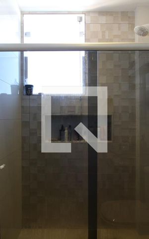 Casa de condomínio à venda com 200m², 5 quartos e 2 vagasBanheiro Social piso 1