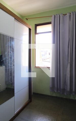 Casa de condomínio à venda com 200m², 5 quartos e 2 vagasQuarto 4 piso 2