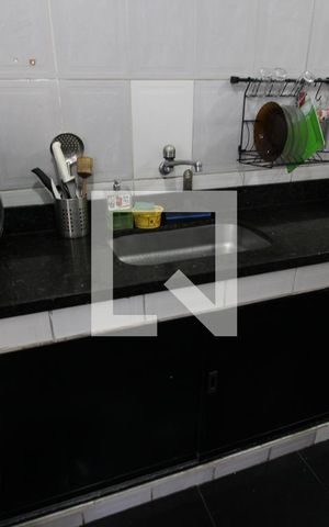 Casa de condomínio à venda com 200m², 5 quartos e 2 vagasCozinha piso 1