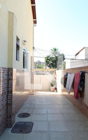 Casa de condomínio à venda com 200m², 5 quartos e 2 vagasÁrea Externa - Garagem