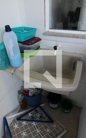 Casa de condomínio à venda com 200m², 5 quartos e 2 vagasÁrea de Serviço
