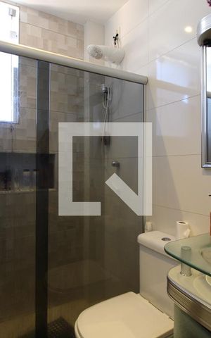 Casa de condomínio à venda com 200m², 5 quartos e 2 vagasBanheiro Social piso 1