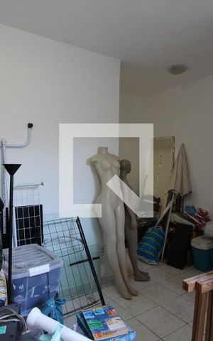 Casa de condomínio à venda com 200m², 5 quartos e 2 vagasQuarto de Serviço