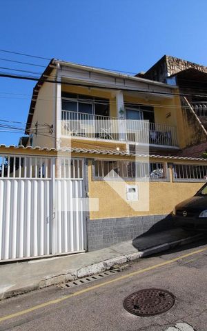 Casa de condomínio à venda com 200m², 5 quartos e 2 vagasFachada Externa