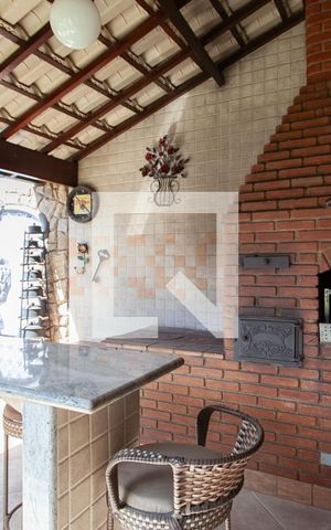 Casa à venda com 463m², 3 quartos e 10 vagas Casa à venda com 463m², 3 quartos e 10 vagasEspaço Gourmet