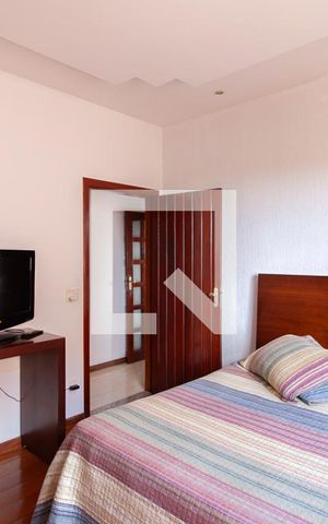 Casa à venda com 463m², 3 quartos e 10 vagas Casa à venda com 463m², 3 quartos e 10 vagasQuarto 1