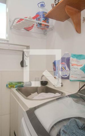 Apartamento à venda com 144m², 4 quartos e 2 vagas Apartamento à venda com 144m², 4 quartos e 2 vagasÁrea de Serviço