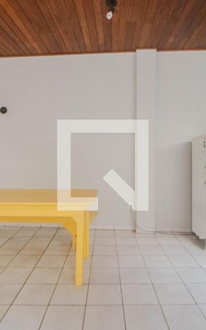 Apartamento à venda com 144m², 4 quartos e 2 vagas Apartamento à venda com 144m², 4 quartos e 2 vagasÁrea comum - Salão de festas