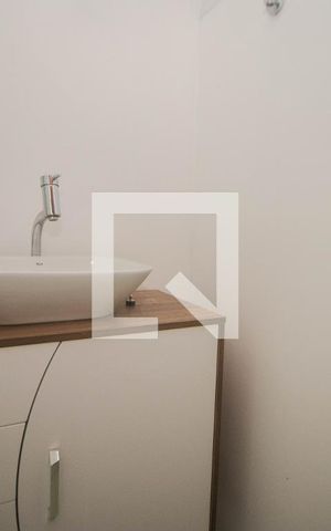 Apartamento à venda com 144m², 4 quartos e 2 vagas Apartamento à venda com 144m², 4 quartos e 2 vagasBanheiro da Suíte