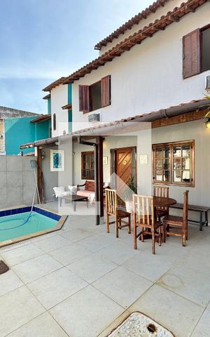 Casa de condomínio à venda com 182m², 4 quartos e 3 vagasÁrea externa