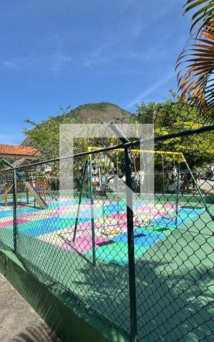Casa de condomínio à venda com 182m², 4 quartos e 3 vagasÁrea comum