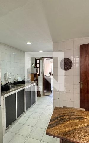 Casa de condomínio à venda com 182m², 4 quartos e 3 vagasCozinha