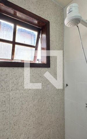 Casa de condomínio à venda com 182m², 4 quartos e 3 vagasBanheiro Social
