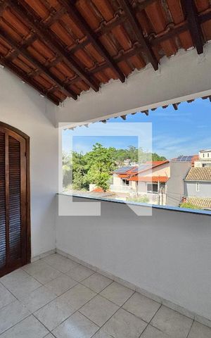 Casa de condomínio à venda com 182m², 4 quartos e 3 vagasTerraço
