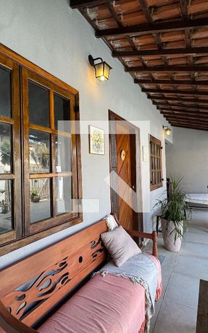 Casa de condomínio à venda com 182m², 4 quartos e 3 vagasÁrea externa