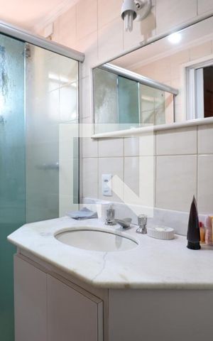 Apartamento à venda com 82m², 3 quartos e 2 vagasBanheiro da Suíte