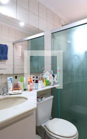 Apartamento à venda com 82m², 3 quartos e 2 vagasBanheiro 