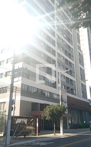 Apartamento para alugar com 48m², 2 quartos e sem vaga Apartamento para alugar com 48m², 2 quartos e sem vagaFachada