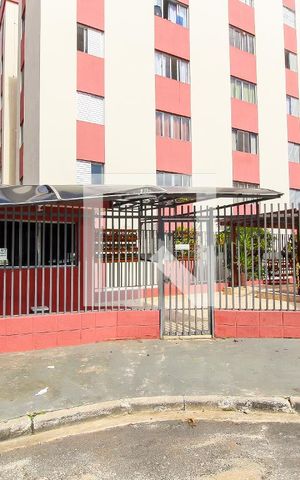 Apartamento para alugar com 50m², 2 quartos e 1 vaga Apartamento para alugar com 50m², 2 quartos e 1 vagaFachada