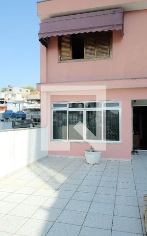 Casa à venda com 650m², 5 quartos e 4 vagasQuarto 1 Varanda