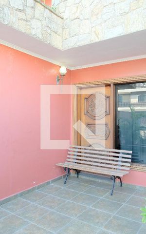 Casa à venda com 650m², 5 quartos e 4 vagasEntrada