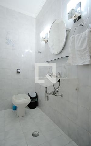 Casa à venda com 650m², 5 quartos e 4 vagasLavabo