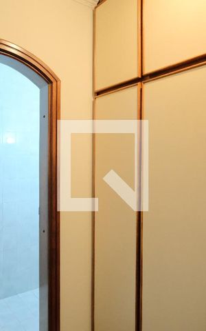 Casa à venda com 650m², 5 quartos e 4 vagasDespensa