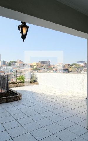 Casa à venda com 650m², 5 quartos e 4 vagasQuarto 1 Varanda