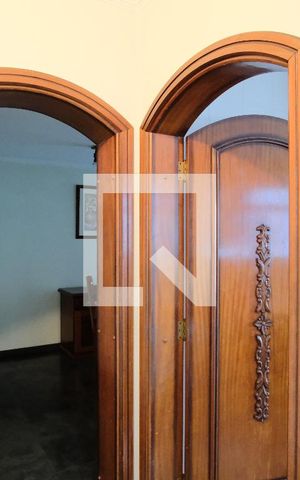 Casa à venda com 650m², 5 quartos e 4 vagasDespensa