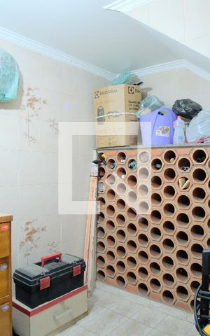 Casa à venda com 650m², 5 quartos e 4 vagasAdega