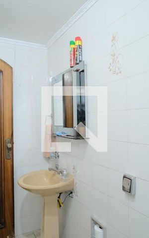 Casa à venda com 650m², 5 quartos e 4 vagasBanheiro de serviço