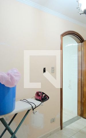 Casa à venda com 650m², 5 quartos e 4 vagasQuarto de Serviço