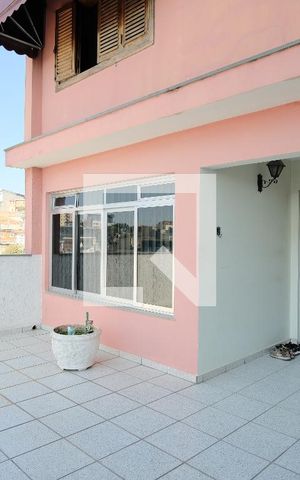 Casa à venda com 650m², 5 quartos e 4 vagasQuarto 1 Varanda