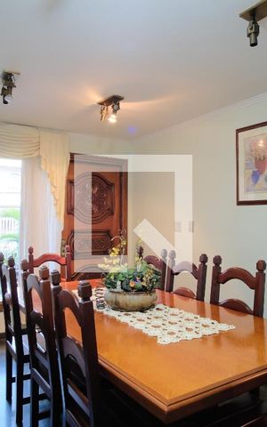 Casa à venda com 650m², 5 quartos e 4 vagasSala de Jantar