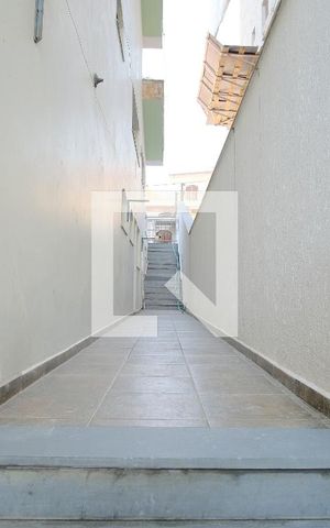 Casa à venda com 650m², 5 quartos e 4 vagasEscada para o Quintal
