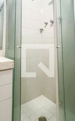 Apartamento à venda com 160m², 3 quartos e 1 vaga Apartamento à venda com 160m², 3 quartos e 1 vagaBanheiro