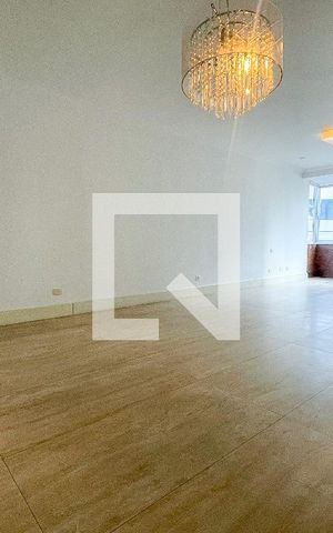 Apartamento à venda com 160m², 3 quartos e 1 vaga Apartamento à venda com 160m², 3 quartos e 1 vagaSala