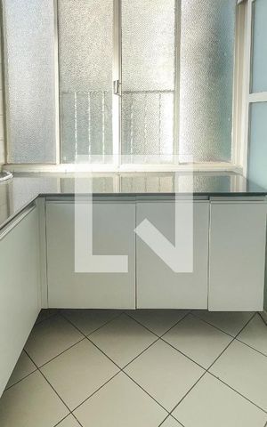 Apartamento à venda com 160m², 3 quartos e 1 vaga Apartamento à venda com 160m², 3 quartos e 1 vagaLavanderia
