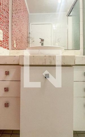 Apartamento à venda com 160m², 3 quartos e 1 vaga Apartamento à venda com 160m², 3 quartos e 1 vagaBanheiro